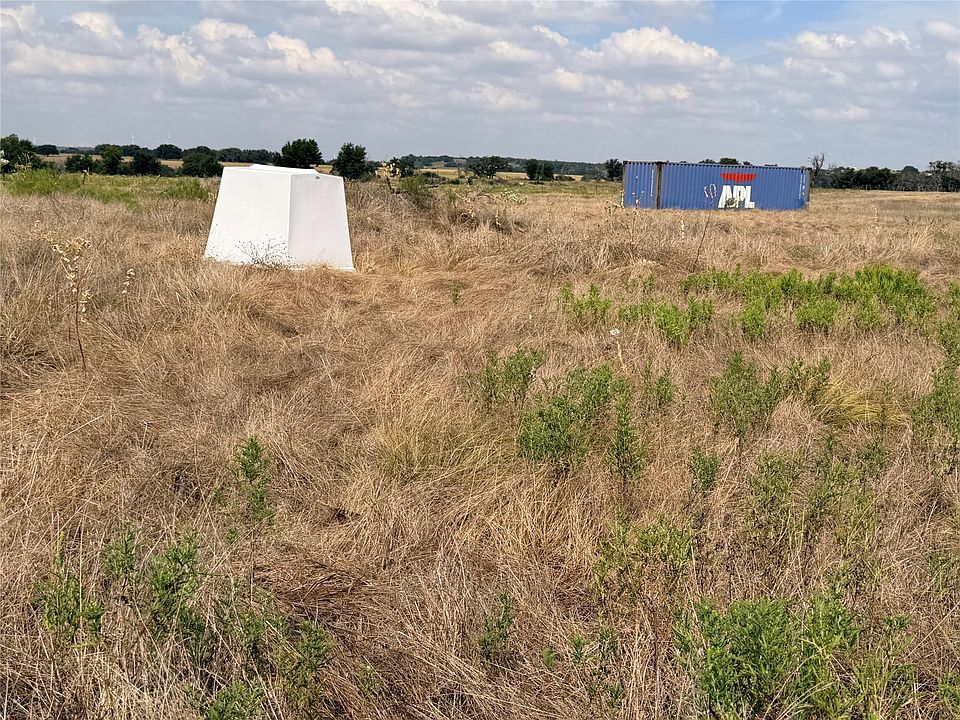 2nd image of County Road 512