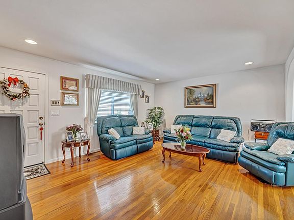 5th image of 1452 Shortridge Ave