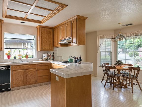 4th image of 5440 Portola Cir
