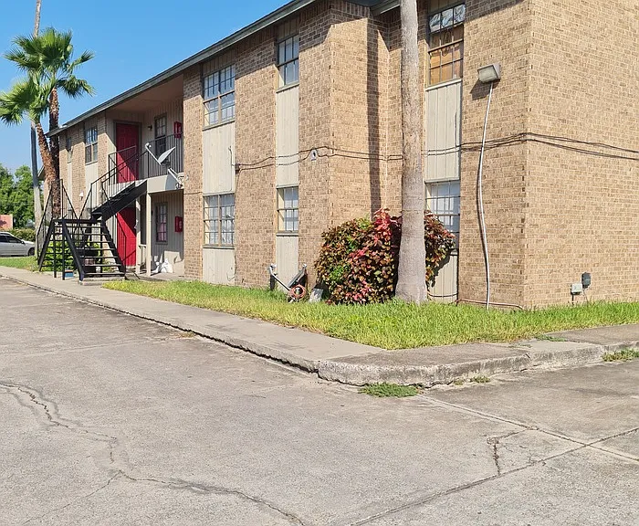 711 Tumbleweed Dr #2 — Photo 18