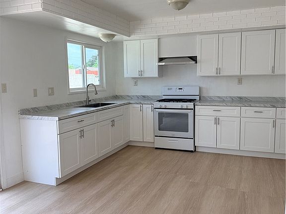 3rd image of 3341 E Calle Baja Dr