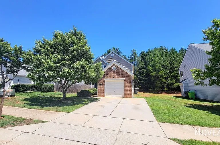 1205 Ricochet Dr — Photo 2