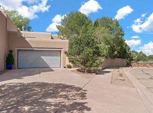 504 Los Nidos Dr, Santa Fe, NM 87501