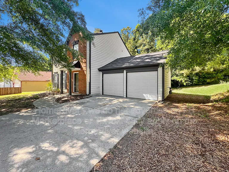 1032 Winterglen Way — Photo 16