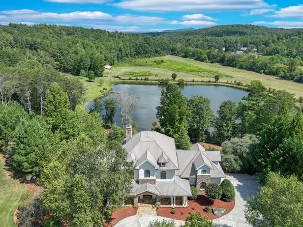 6303 Ben Parks Rd, Murrayville, GA 30564