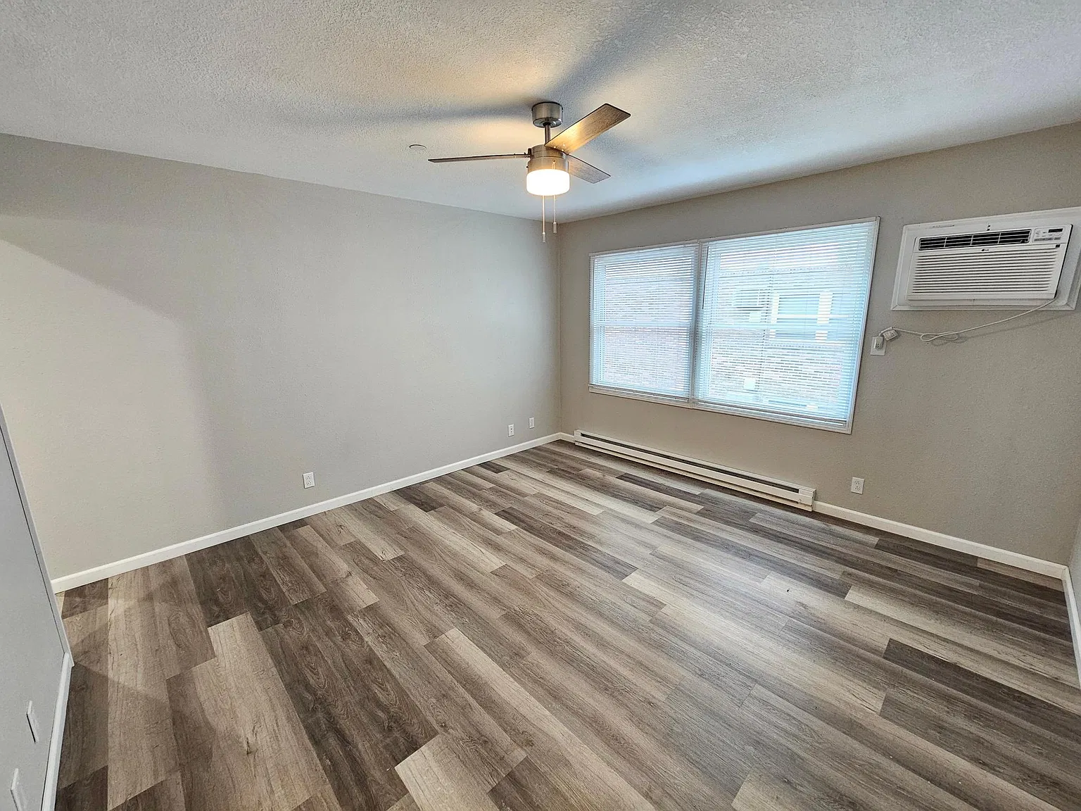 1500 Lindy Ave — Photo 4