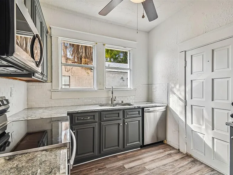 1913 W Lemon St — Photo 22