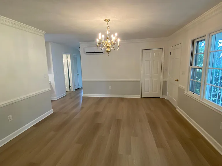910 Providence Pl — Photo 7