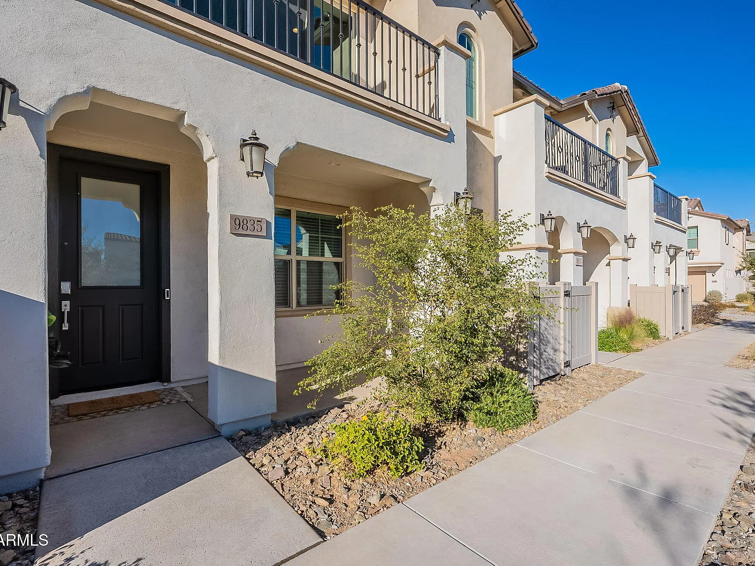 3 bed, 2.0 bath, 1310 sqft, $2,100 — Photo 4