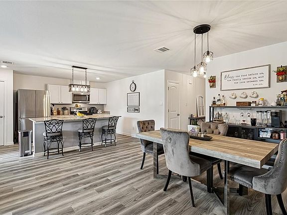 5th image of 60417 Culper Dr