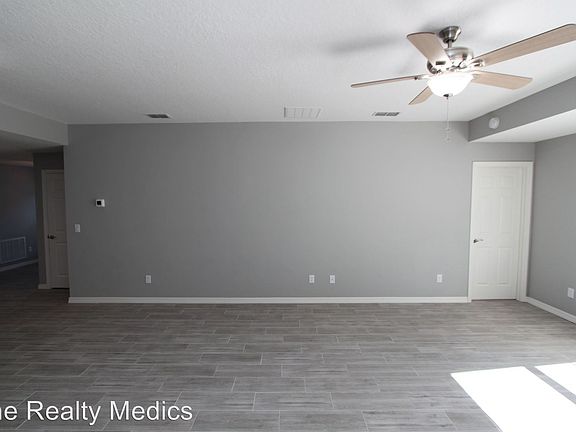 5th image of 2625 Glenlock Ct