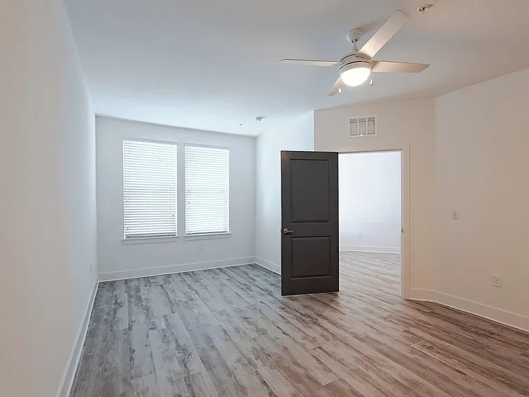 Forena Luxury Living — Photo 93
