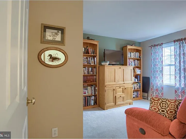 59 Keefer Way — Photo 9