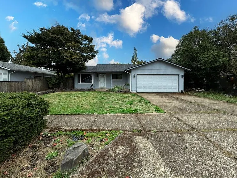 2083 Amirante St — Photo 2