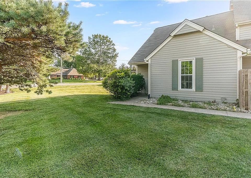 1st image of 5401 NW 84th Ct #5401