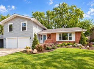 1340 Newcastle Ln, Hoffman Estates, IL 60169