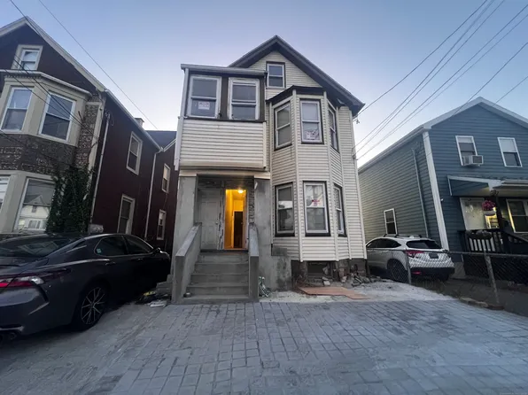 43 Clinton Avenue, Bridgeport, CT 06604