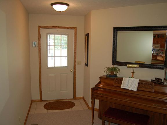 2nd image of 2499 Cedar Lake Dr