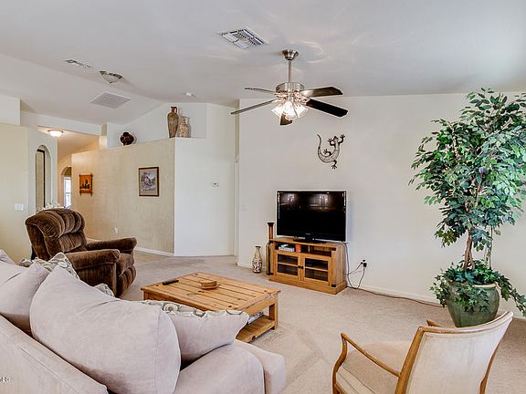 5th image of 1093 W Sawgrass Trl