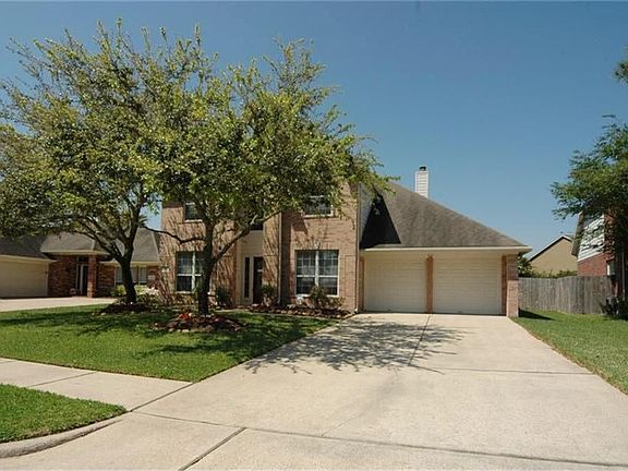 2nd image of 3110 Edgewood Dr