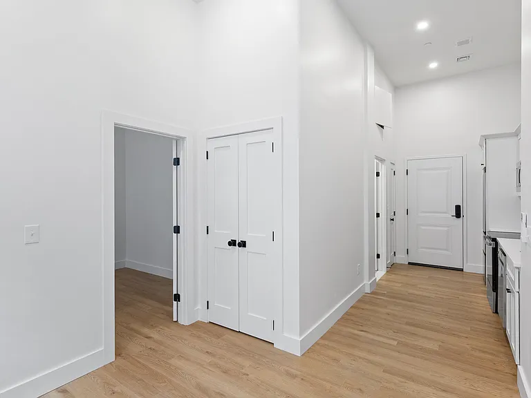101 Richmond St #212 — Photo 5