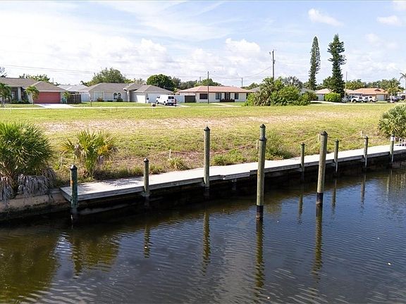 3rd image of 1102 SE 13th Ave