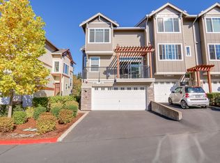 806 NW 118th Ave APT 101, Portland, OR 97229