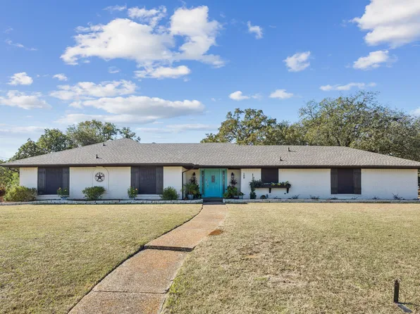 109 Wood Oak Dr, Joshua, TX 76058