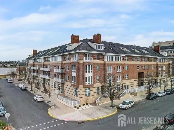 368-368 Rector St #510, Perth Amboy, NJ 08861