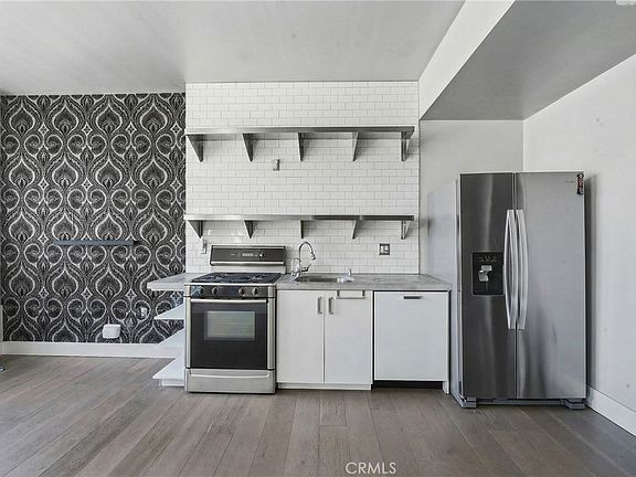 3rd image of 460 S Spring St APT 804