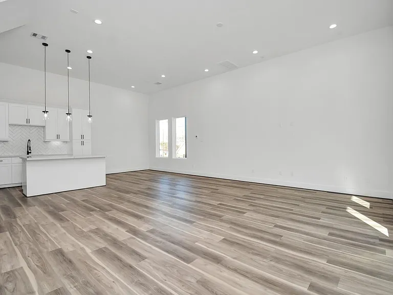 1507 Robin St #B — Photo 17