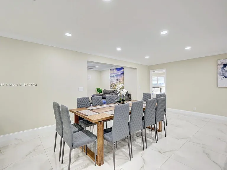 1307 Rodman St — Photo 23