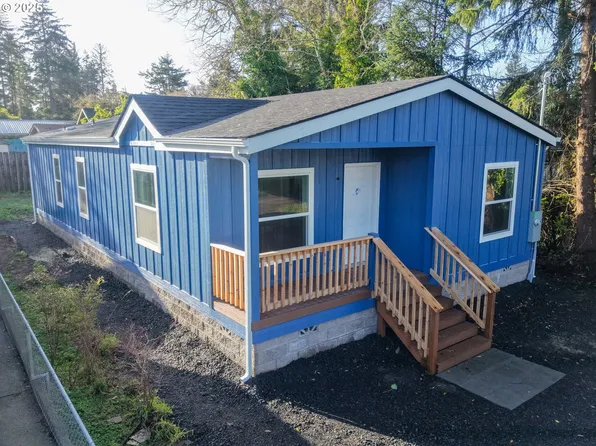 90766 Hollywood Ln, Coos Bay, OR 97420
