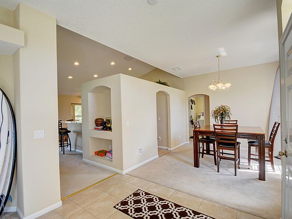 4th image of 661 SW Saragossa Ave