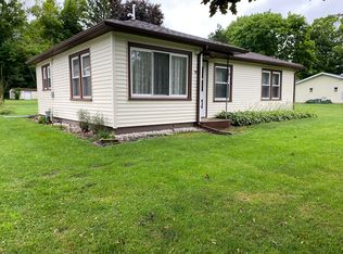 147 Jermaine St, Jonesville, MI 49250