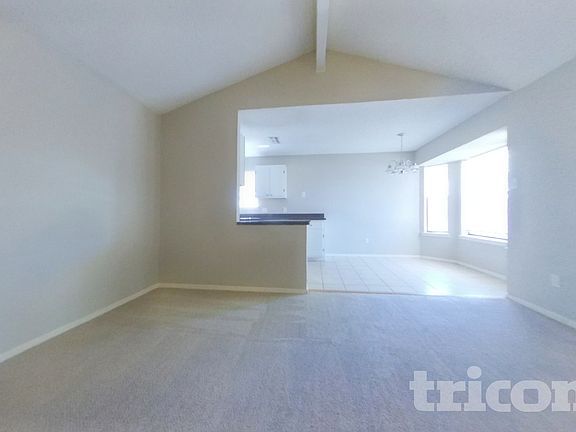 2nd image of 6321 Macarthur Dr