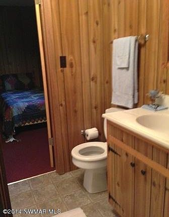 5th image of 131 Birch Dr S