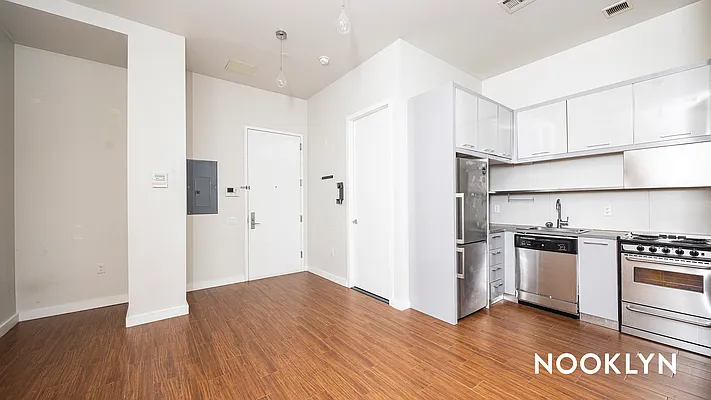 Rented by Nooklyn NYC LLC | media 10