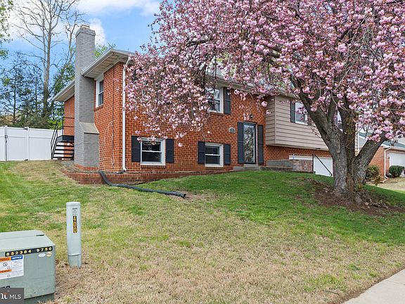 3rd image of 201 Herrington Dr