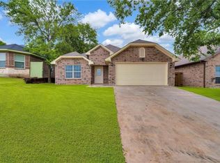 3214 Refugio Ave, Fort Worth, TX 76106