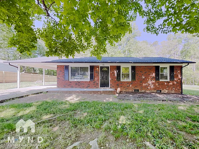 198 Harriet Ln — Photo 1