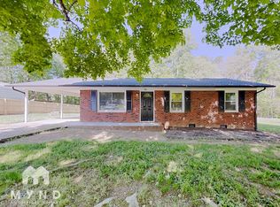 198 Harriet Ln, Statesville, NC 28625