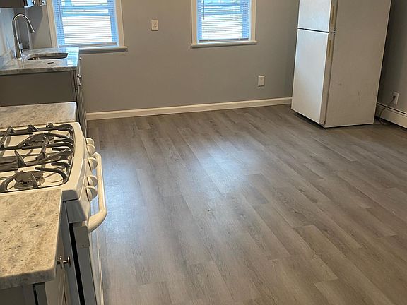 3rd image of 328 Atwells Ave Floor 2