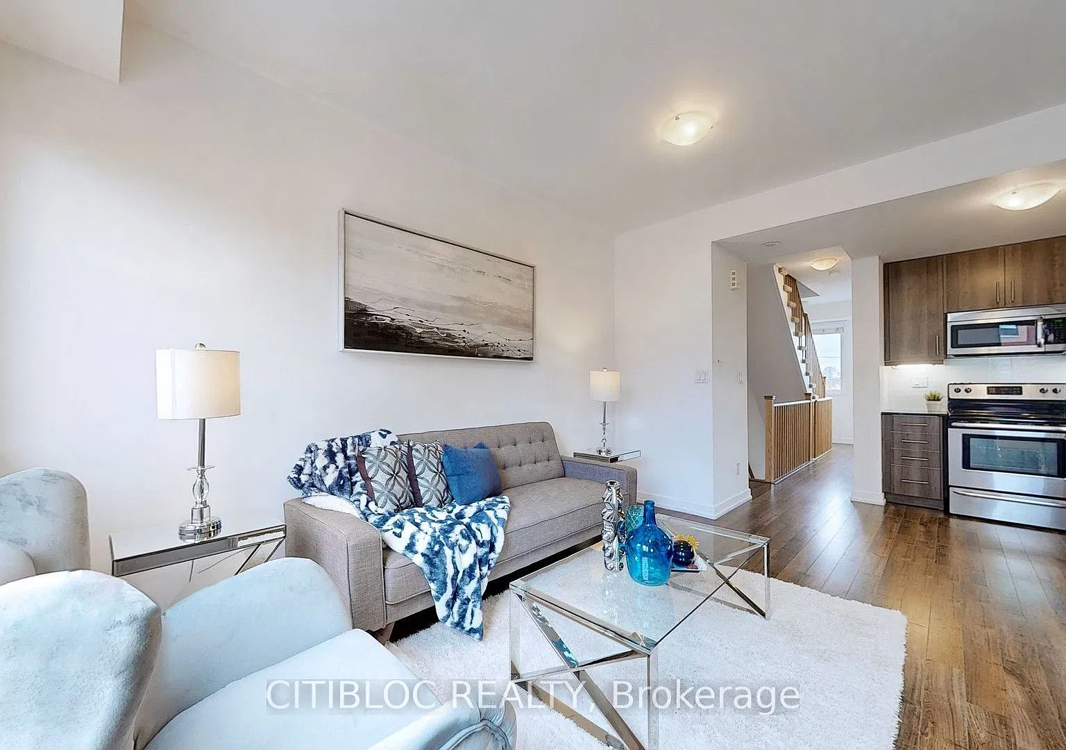 3 bed, $2,980 — Photo 2