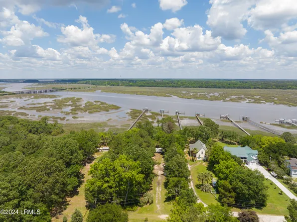 25 Jeannine Ct, Seabrook, SC 29940