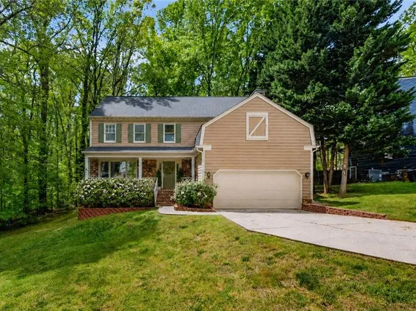 6 Spring Oak Ct, Greensboro, NC 27410
