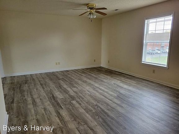 2nd image of 3874 Northeast Dr APT D