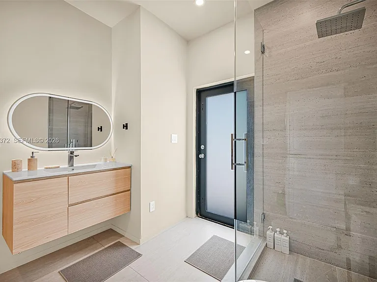 4721 NW 6th Ave — Photo 51