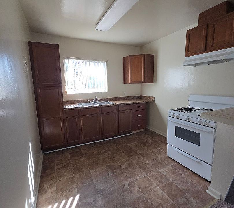 1st image of 812 S Glendale Ave APT 30