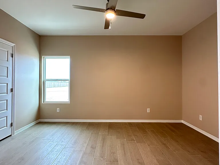 3121 W Driftwood St #1 — Photo 6
